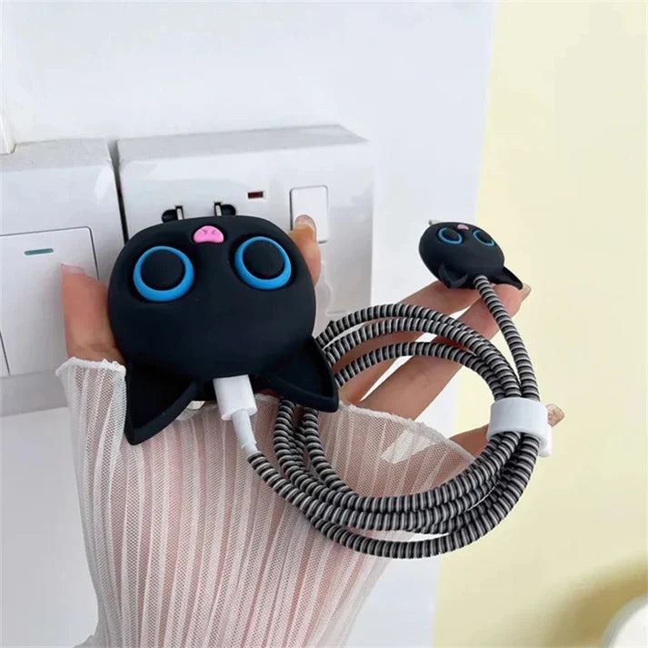 Iphone Charger Case Cover - Black Cat - 4 Piece Set (With Wire Protector)
