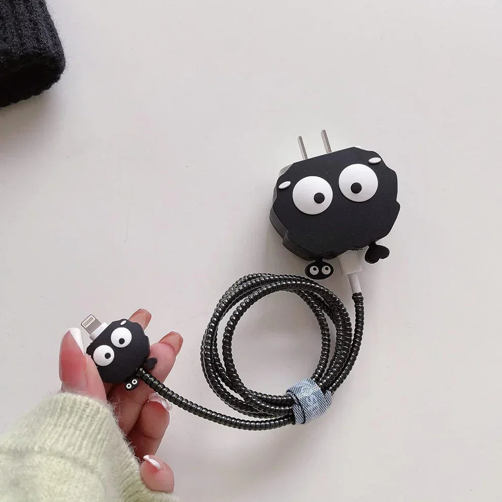 Iphone Charger Case Cover - Black Owl - 4 Piece Set (With Wire Protector)
