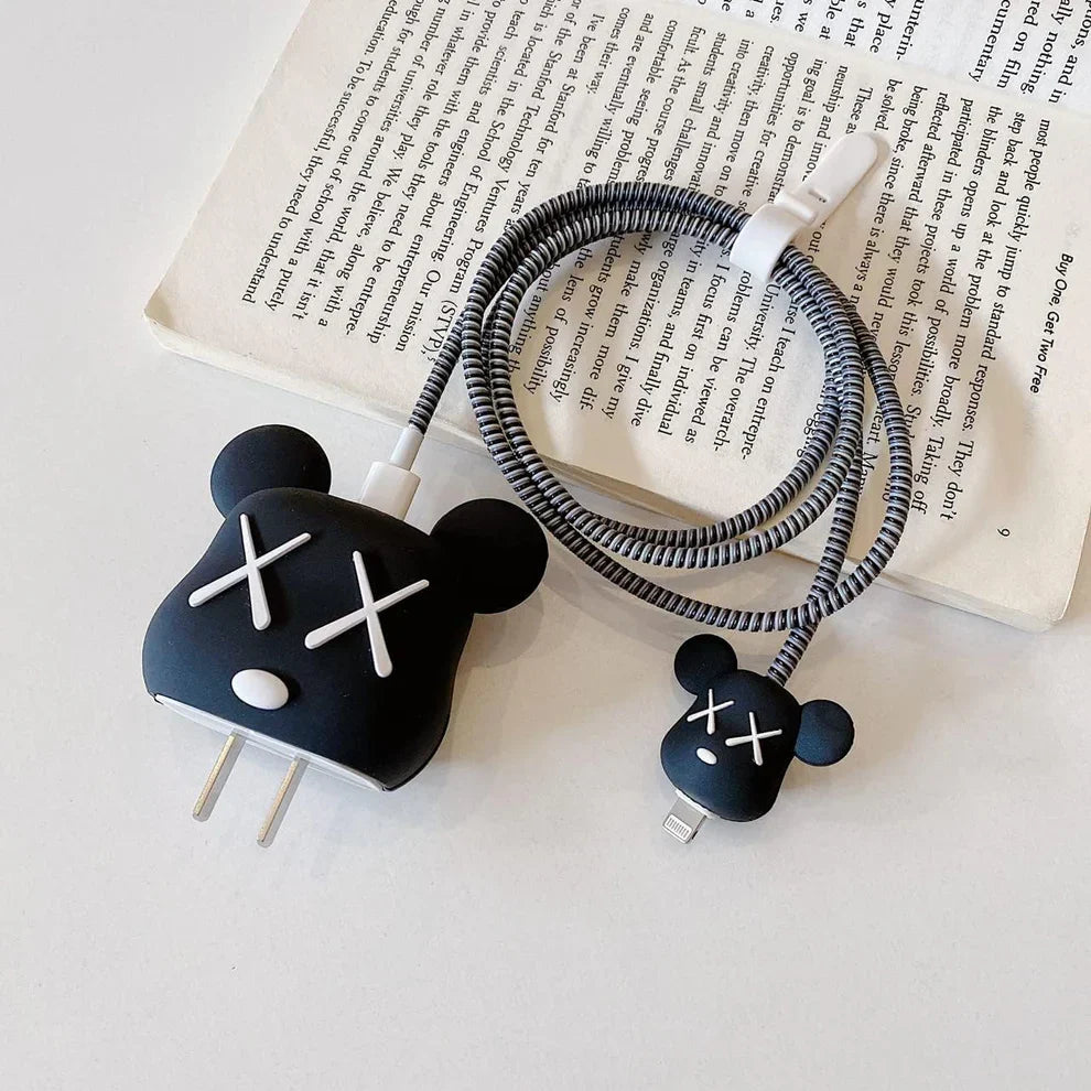 Iphone Charger Case Cover - XOXO - 4 Piece Set (With Wire Protector)